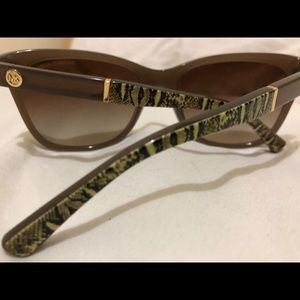 MICHAEL KORS snakeskin sunglasses!